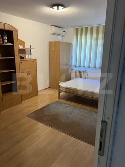 Apartament cu 3 camere decomandat în Canta