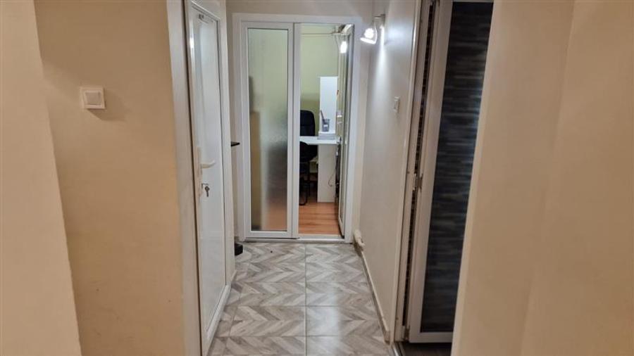 Casă cu 5 camere cu Canalizare în Copou