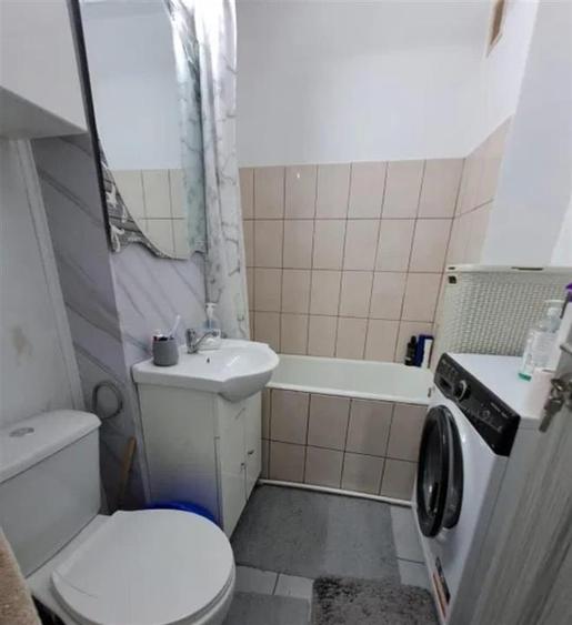 Apartament cu 2 camere decomandat, mobilat în Mircea cel Bătrân