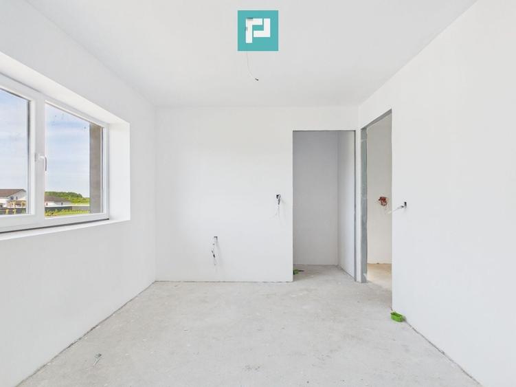 Duplex cu 3 camere cu Canalizare în Moșnița Veche
