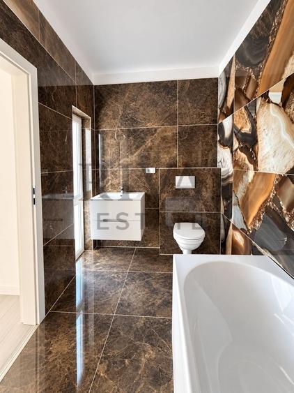 Duplex cu 4 camere cu Canalizare în Giarmata