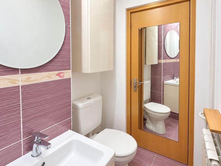 Apartament cu 3 camere decomandat, mobilat în Aurel Vlaicu