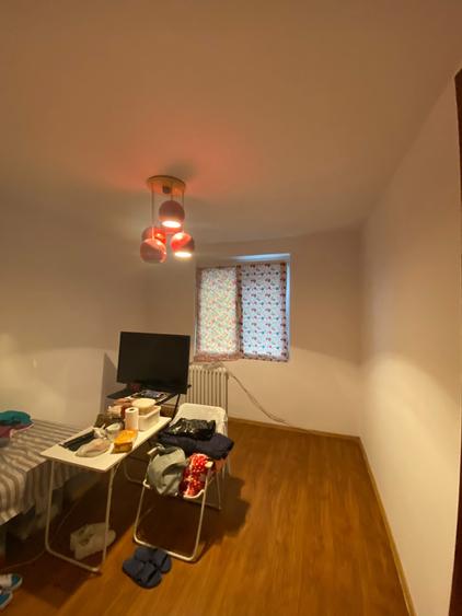 Apartament cu 3 camere decomandat în Dristor