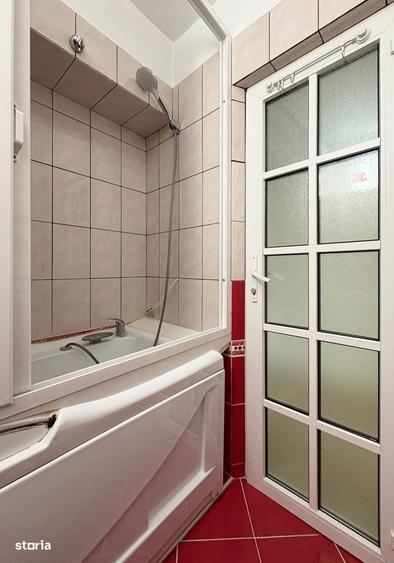 Apartament cu 4 camere, mobilat în Decebal