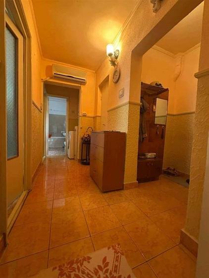 Apartament cu 2 camere decomandat în Obor