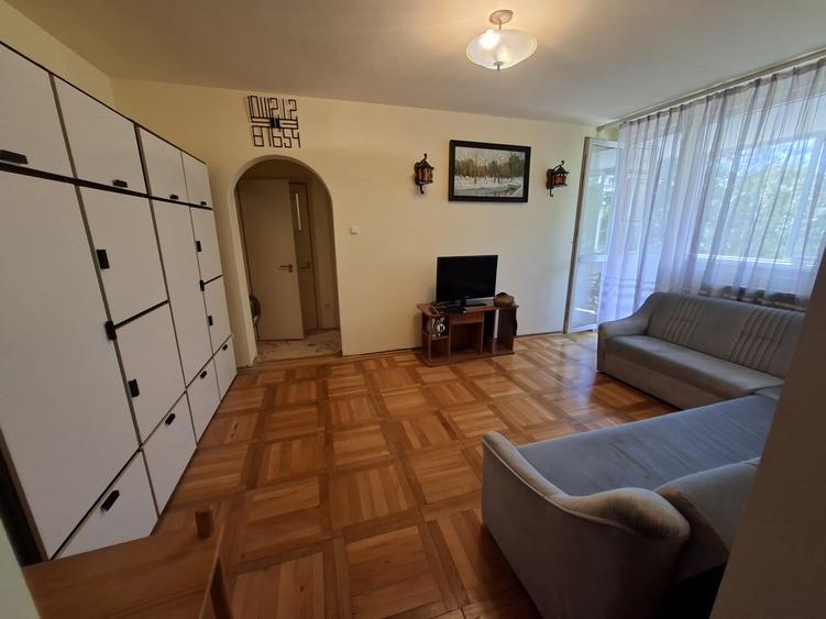 Apartament cu 2 camere semidecomandat, mobilat în Parcul Circului