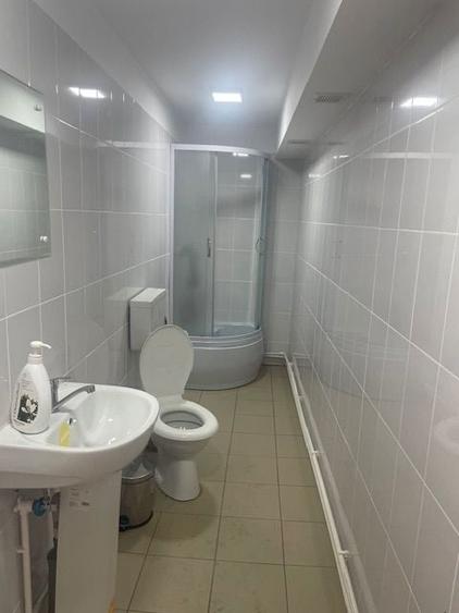Spațiu comercial, de 60 mp, în Obor