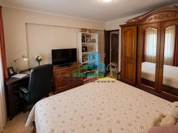 Apartament cu 4 camere decomandat în Ultracentral