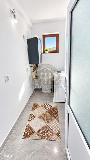 Casă cu 4 camere cu Teren 448 Mp în Micești