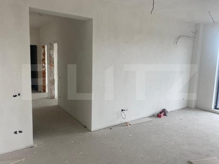 Apartament cu 2 camere decomandat în Mihai Bravu