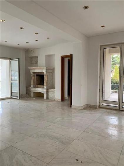Casă individuală cu 9 camere cu Piscina în Snagov