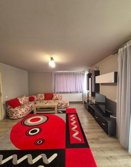 Duplex cu 4 camere cu Canalizare în Florești