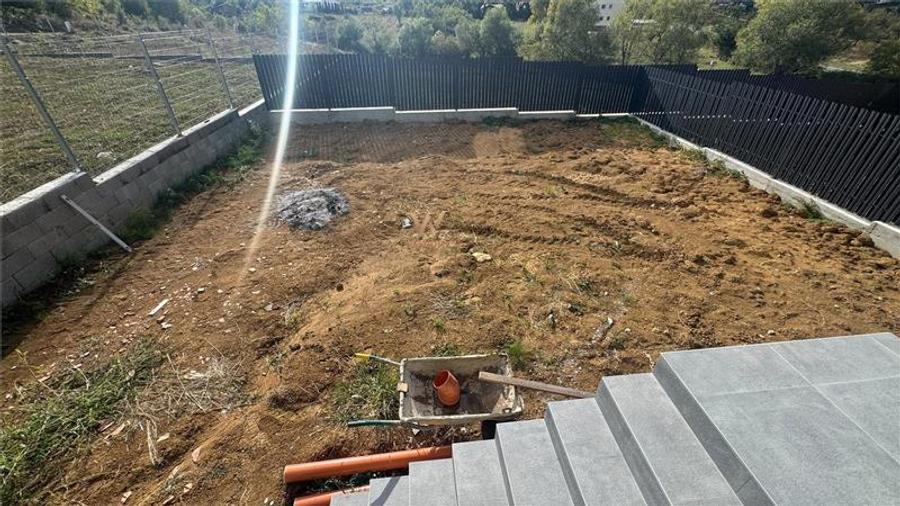 Casă individuală cu 5 camere cu Teren 370 Mp în Cisnădie