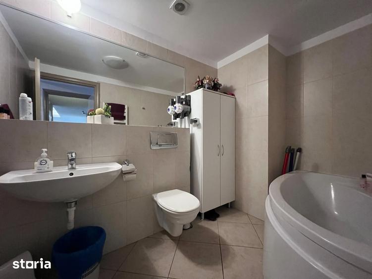 Apartament cu 3 camere decomandat în Herăstrău