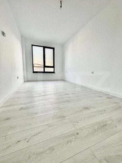 Apartament cu 3 camere decomandat în Torontalului