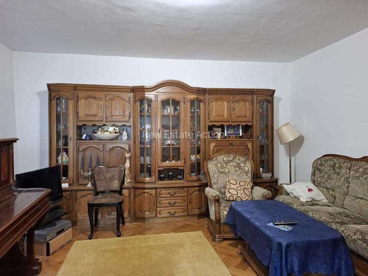URGENT!, teren in proprietate, doar 2 apartamente, NEGOCIABIL