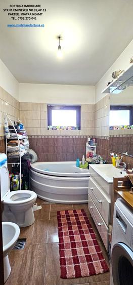 Casă cu 5 camere cu Canalizare în Vest
