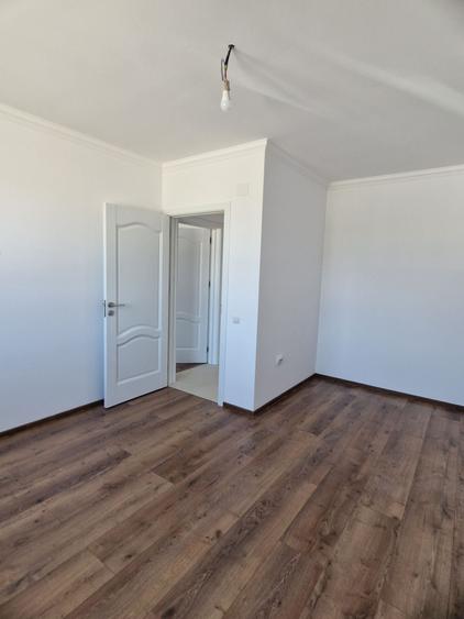 Casă cu 4 camere în Sântandrei