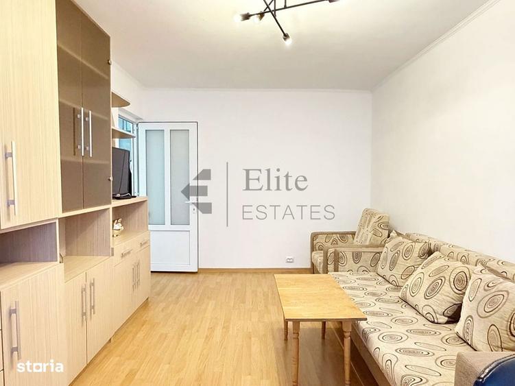 Apartament cu 3 camere decomandat în Rogerius