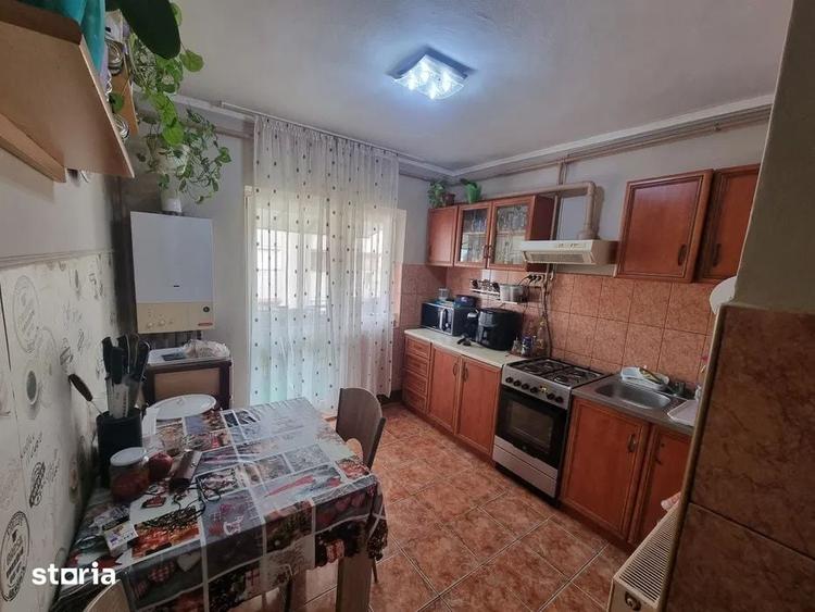 Apartament cu 2 camere decomandat în Micro 17