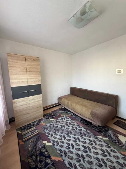 Apartament cu 2 camere decomandat în 9 Mai