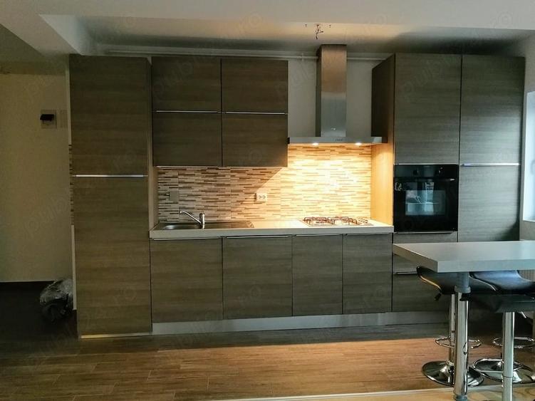 Apartament cu 3 camere semidecomandat în Primăverii