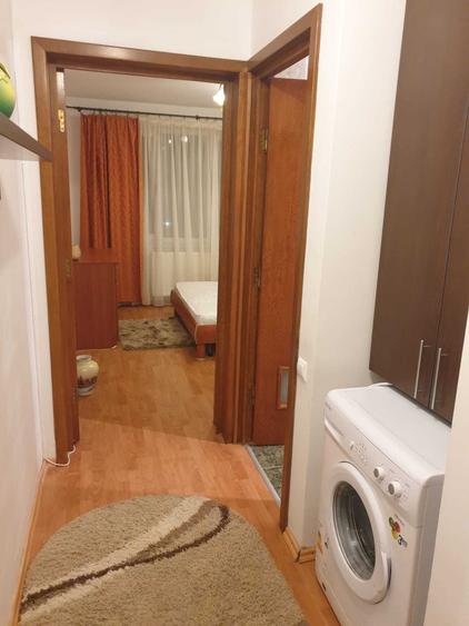 Inchiriez apartament 2 cam decomandat - 1