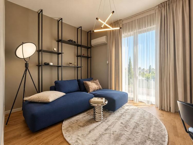 Apartament cu 3 camere decomandat, mobilat în Ultracentral