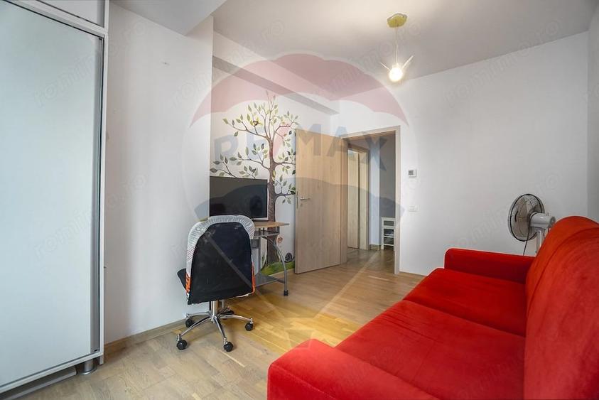 Apartament cu 3 camere decomandat în Blumăna