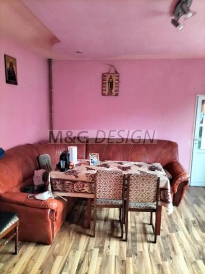 Casă cu 7 camere cu Teren 1470 Mp în Biled