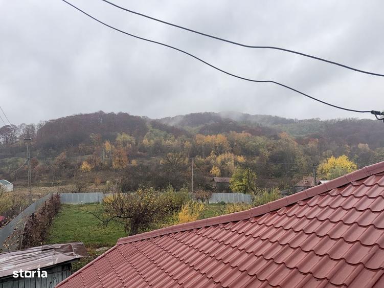 Casă cu 4 camere în Blidari
