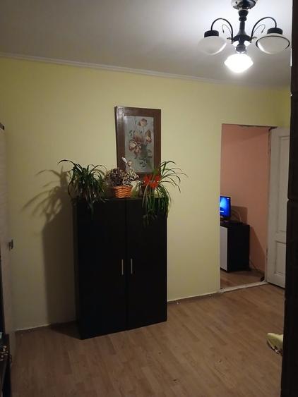 Apartament cu 2 camere nedecomandat în Centrul Civic