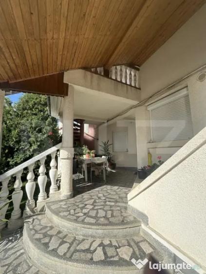 Casă cu 5 camere cu Teren 1100 Mp în Lucian Blaga
