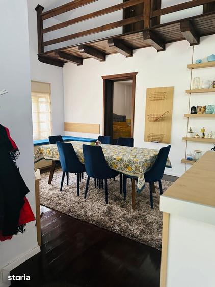 Casă cu 5 camere cu Teren 5000 Mp în Telega