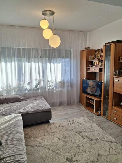 Casă cu 4 camere cu Teren 250 Mp în Prelungirea Ferentari