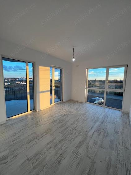 Apartament cu 3 camere decomandat în Dumbrăvița