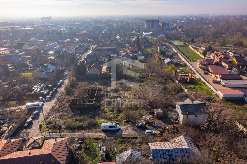 Teren Construcții intravilan de 3808 mp, în Central