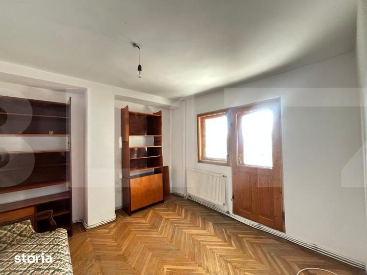 Apartament cu 3 camere decomandat în Copălău