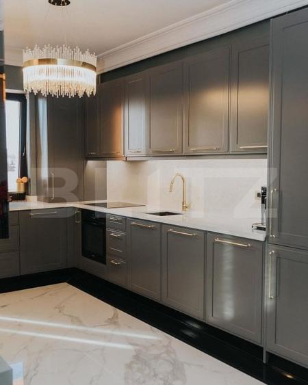 Apartament cu 3 camere decomandat, mobilat în Central