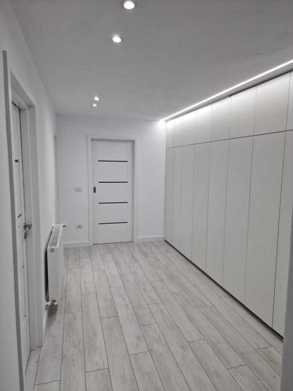 Apartament cu 4 camere în Central