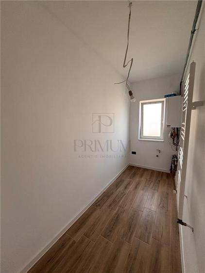 Duplex cu 4 camere cu Canalizare în Moșnița Nouă