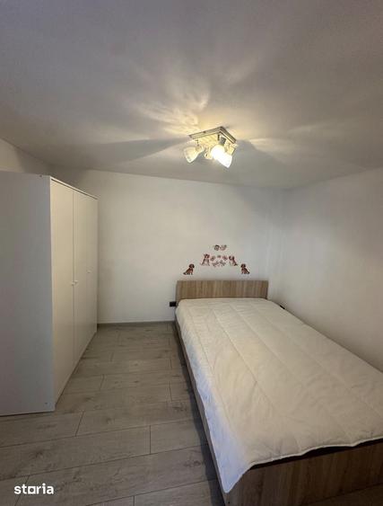 Casă cu 3 camere cu Teren 300 Mp în Central