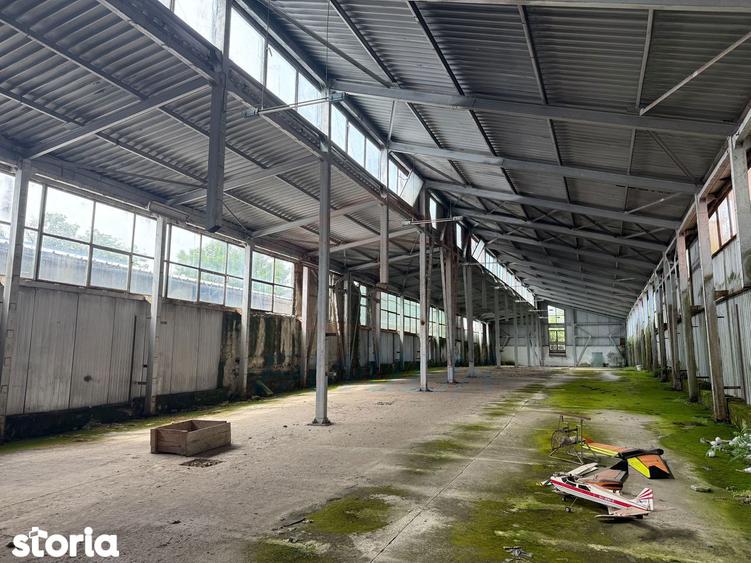Spațiu comercial, de 800 mp, în Central