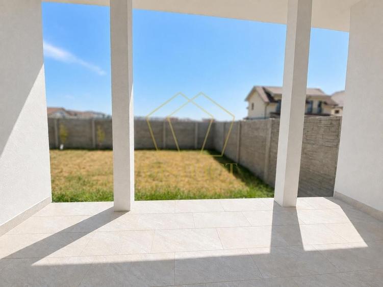 Duplex cu 3 camere cu Canalizare în Urseni