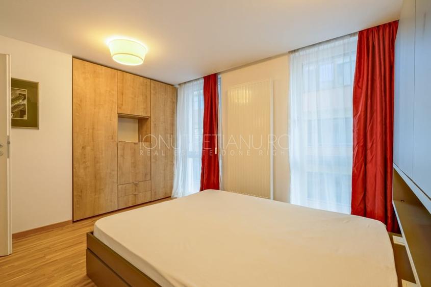 Apartament cu 3 camere semidecomandat, mobilat în Eminescu