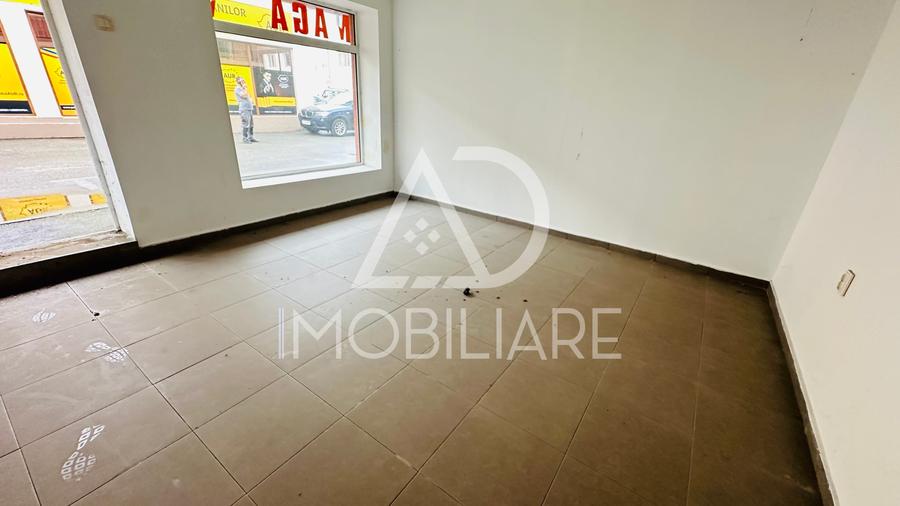 Spațiu comercial, de 500 mp, în Central