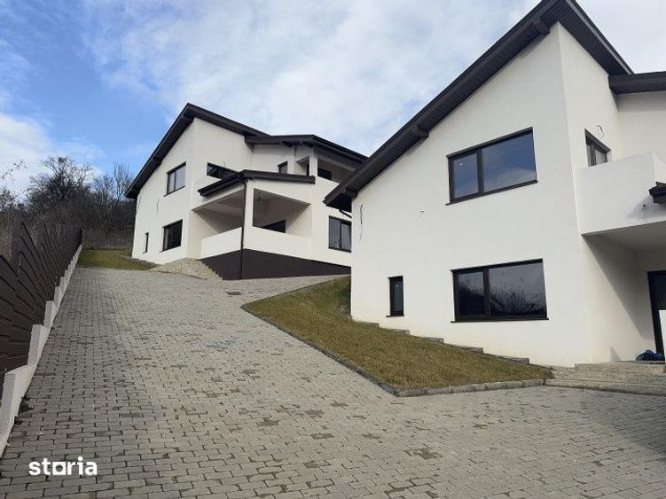 Casă cu 4 camere cu Teren 886 Mp în Sava