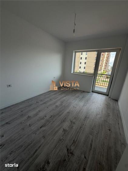 Apartament cu 3 camere în Tractorul