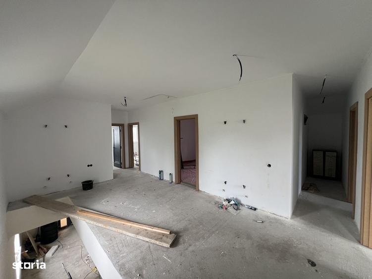 Casă cu 4 camere în Ambud