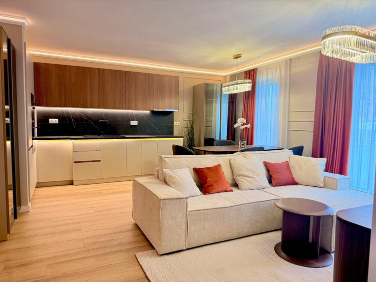 Apartament cu 2 camere decomandat în Central